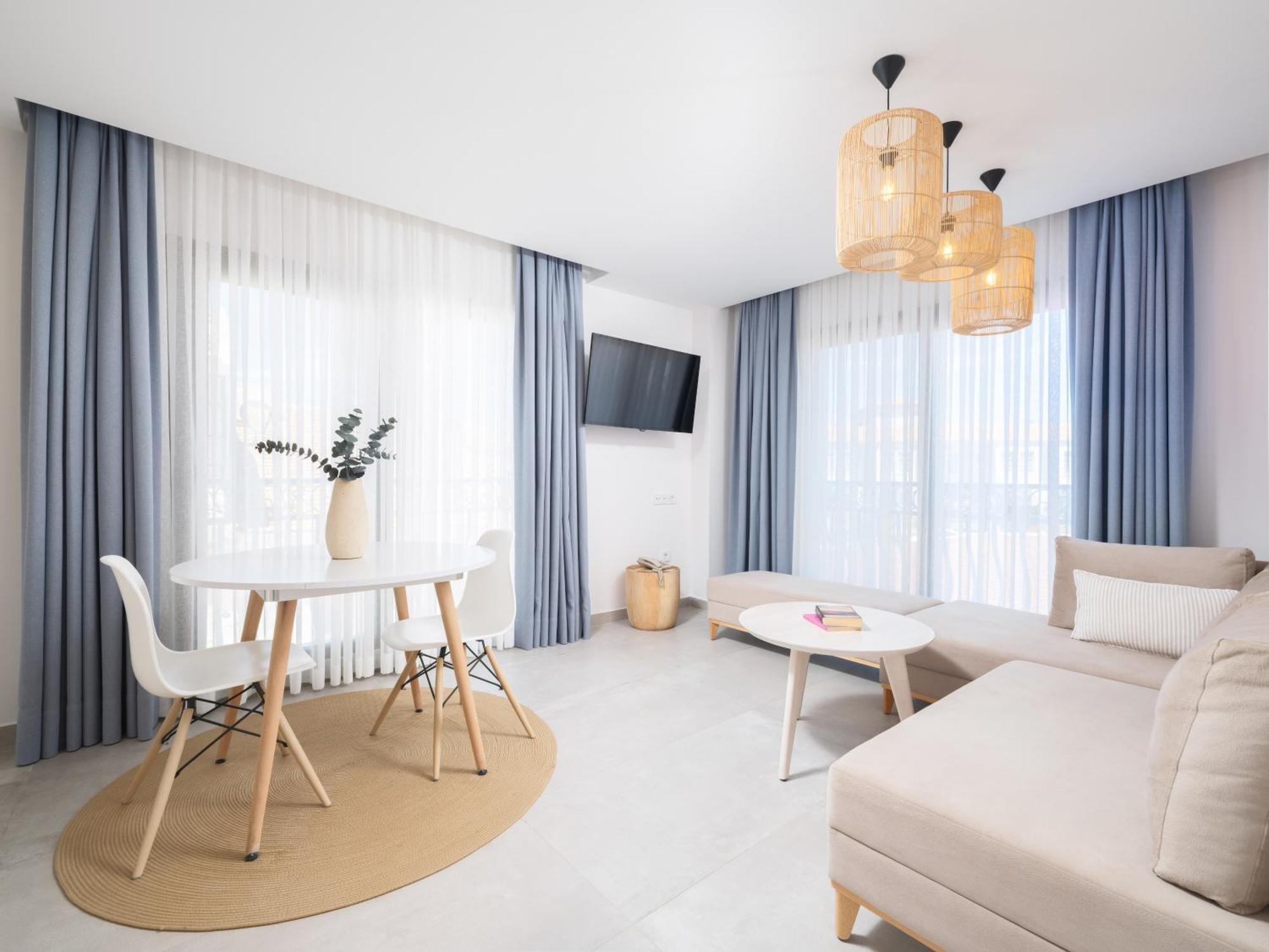 Cumbalica Garden Hotel เซสเม ภายนอก รูปภาพ